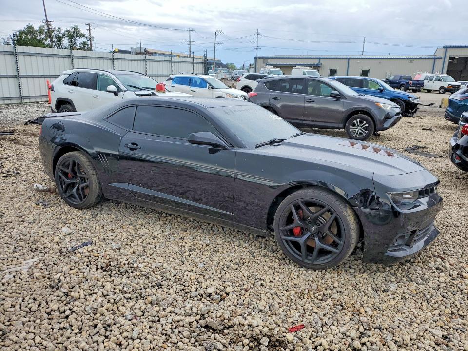 2014 Chevrolet Camaro VIN 2G1FK1EJ1E9161524 COPART salvage auction — VANDALISM, IL - SALVAGE CERTIFICATE, sold $7,600 on 2026-07-29 (photo 4)