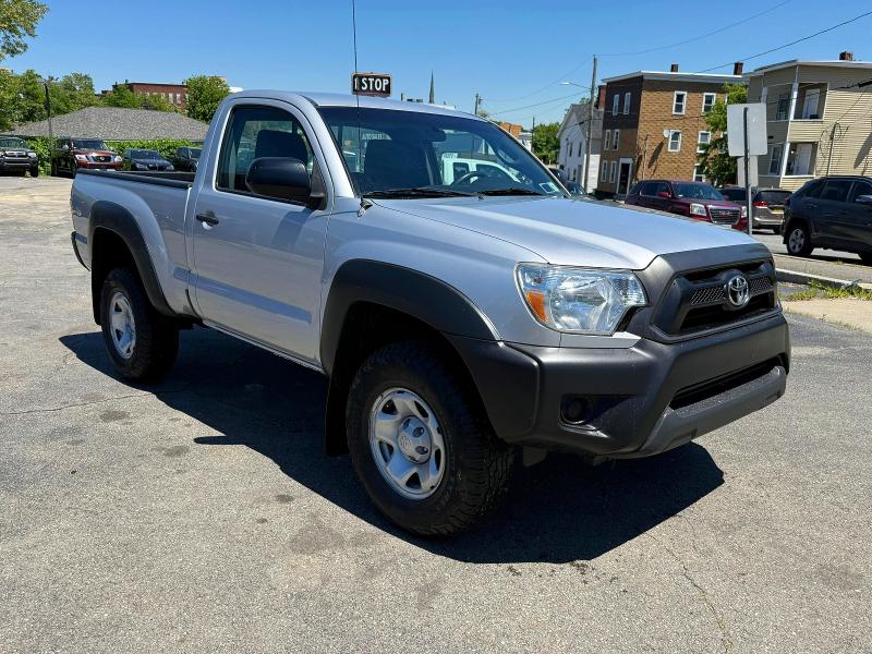 2012 Toyota Tacoma VIN 5TFPX4EN5CX012727 COPART salvage auction — MINOR DENT/SCRATCHES, Ny - Certificate Of Title (P), sold $6,600 on 2026-07-14 (photo 4)