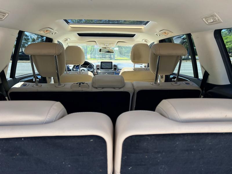 2019 Mercedes-benz Gls-class VIN 4JGDF6EE1KB219608 COPART salvage auction — MINOR DENT/SCRATCHES, Tx - Certificate Of Title (P), sold $10,900 on 2026-07-08 (photo 9)