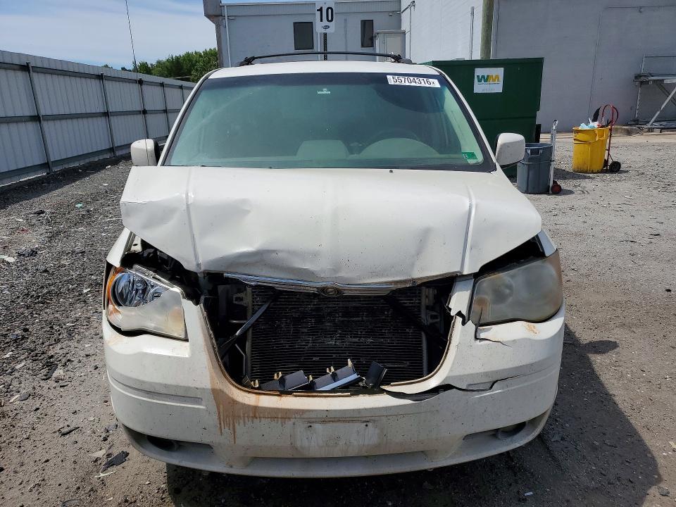 2008 Chrysler Town & country VIN 2A8HR54P18R141408 COPART salvage auction — FRONT END, Va - Cert Of Title - Salvage, sold $175 on 2026-07-29 (photo 5)