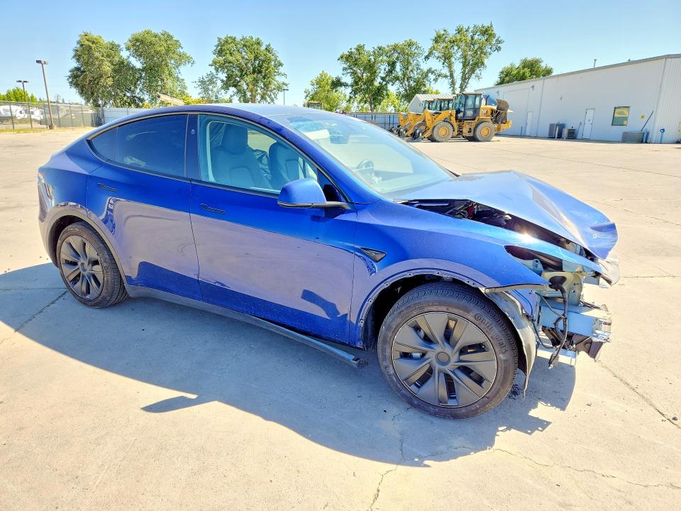 2024 Tesla Model y VIN 7SAYGDED7RF127122 COPART salvage auction — FRONT END, Ca - Salvage Certificate, sold $12,700 on 2026-07-13 (photo 4)