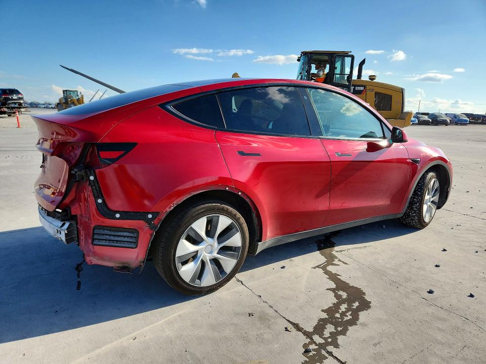 2020 Tesla Model y VIN 5YJYGDEE4LF031719 COPART salvage auction — REAR END, Tx - Salvage Vehicle Title, sold $7,800 on 2026-07-04 (photo 3)