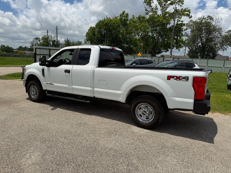 2022 Ford F-250 super duty VIN 1FT8X2BT0NED76712 COPART salvage auction — MINOR DENT/SCRATCHES, Tx - Cert Of Title-Rebuilt Salvage (P), sold $6,300 on 2026-07-02 (photo 3)