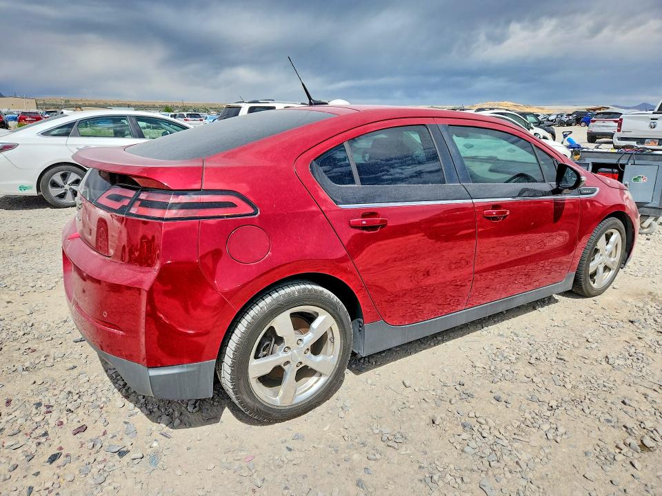 2014 Chevrolet VIN 1G1RB6E4XEU116525 COPART salvage auction — MINOR DENT/SCRATCHES, Ut - Certificate Of Title, sold $1,100 on 2026-07-02 (photo 3)