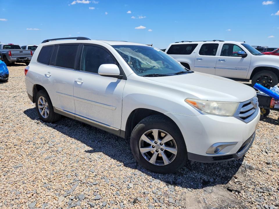 2011 Toyota Highlander VIN 5TDBK3EH7BS042538 COPART salvage auction — SIDE, Tx - Salvage Vehicle Title, sold $150 on 2026-07-21 (photo 4)