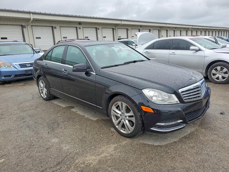 2013 Mercedes-benz C-klasse VIN WDDGF8AB5DR244732 COPART salvage auction — REAR END, KY - CERT OF TITLE-SALVAGE, sold $1,800 on 2026-07-27 (photo 4)