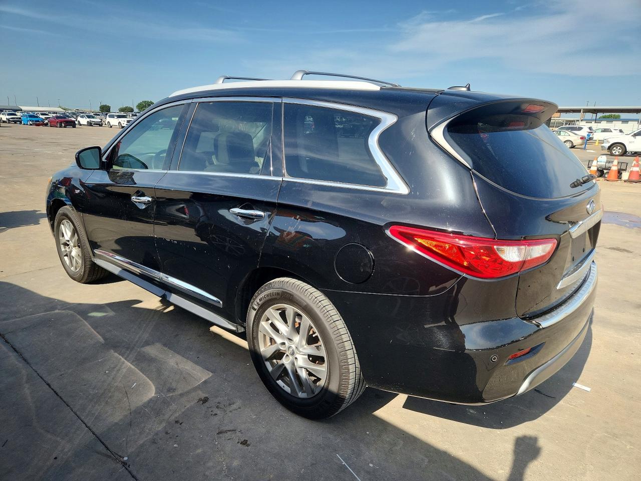 2015 Infiniti QX60 VIN 5N1AL0MNXFC511414 COPART salvage auction — Side, TX - SALVAGE VEHICLE TITLE, sold $750 on 2026-07-09 (photo 2)
