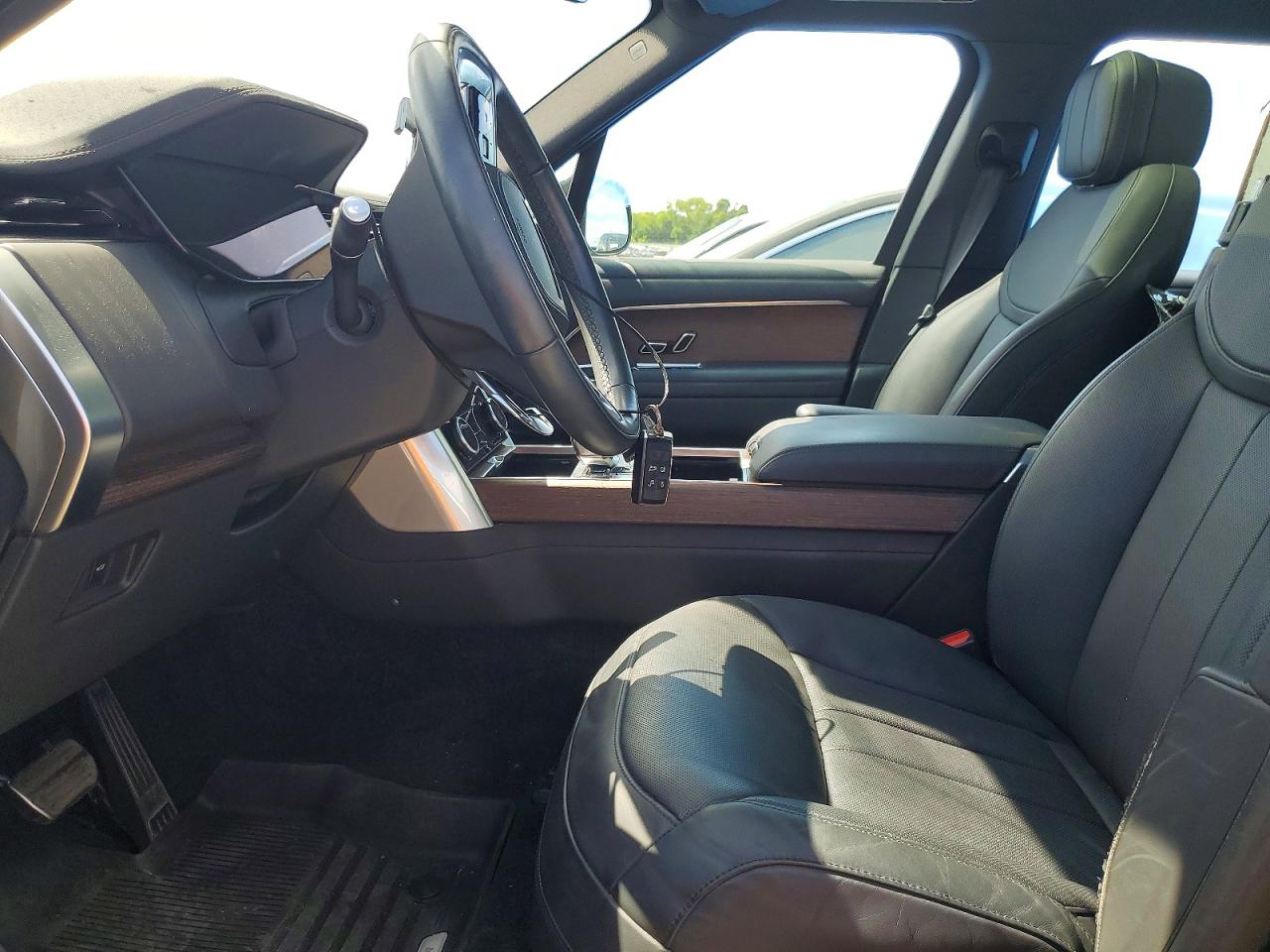 2023 Land Rover Range Rover VIN SALKP9FU9PA010798 COPART salvage auction — Rear End, TX - SALVAGE VEHICLE TITLE, sold $62,000 on 2026-07-02 (photo 7)