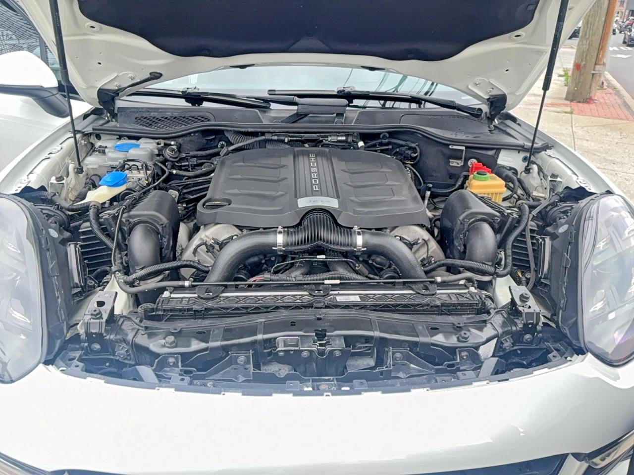2016 Porsche Cayenne VIN WP1AD2A21GLA79142 COPART salvage auction — Normal Wear, NY - CERT OF TITLE-REBUILT SALVAGE (P), sold $1,500 on 2026-06-30 (photo 7)