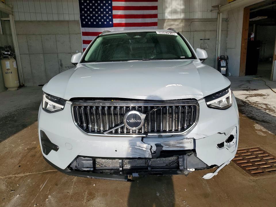 2025 Volvo XC40 VIN YV4L12UJ7S2465341 COPART salvage auction — Front End, CA - CERTIFICATE OF TITLE, sold $8,700 on 2026-07-07 (photo 5)