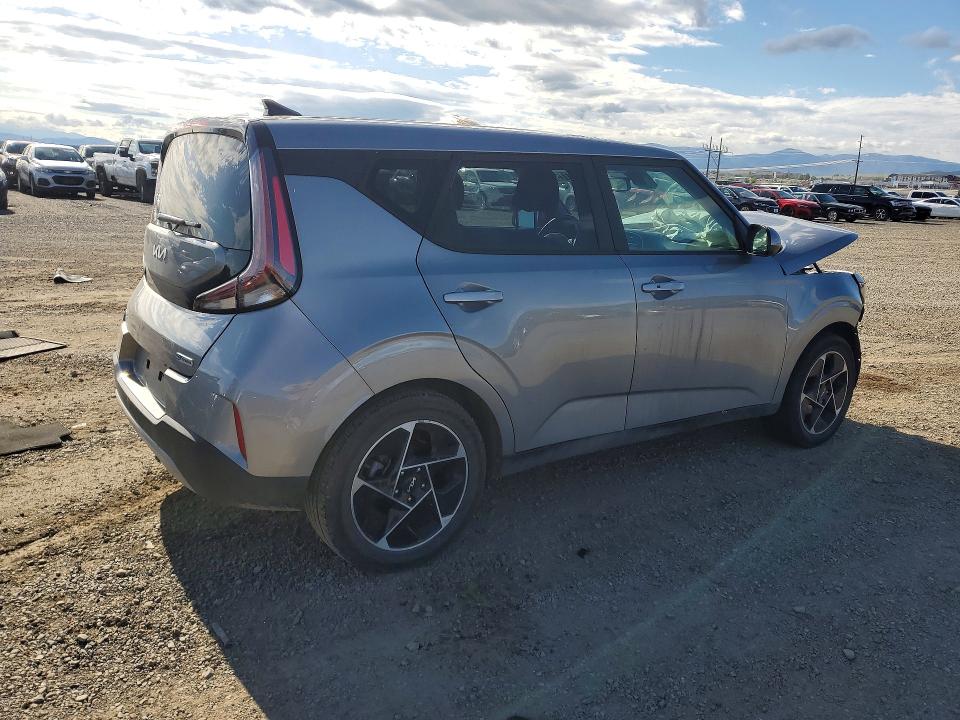 2023 Kia Soul VIN KNDJ33AU0P7847939 COPART salvage auction — FRONT END, In - Certificate Of Title, sold $900 on 2026-07-30 (photo 3)