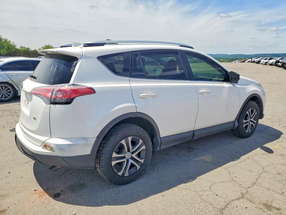 2016 Toyota Rav 4 VIN JTMZFREV5GJ080222 COPART salvage auction — REAR END, Pa - Dealer Only Clean Title (P), sold $4,100 on 2026-07-02 (photo 3)