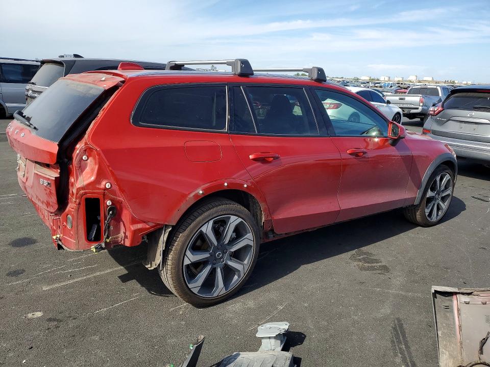 2025 Volvo V60 cross country VIN YV4L12WL7S2147654 COPART salvage auction — REAR END, Ca - Salvage Certificate, sold $15,400 on 2026-07-15 (photo 3)