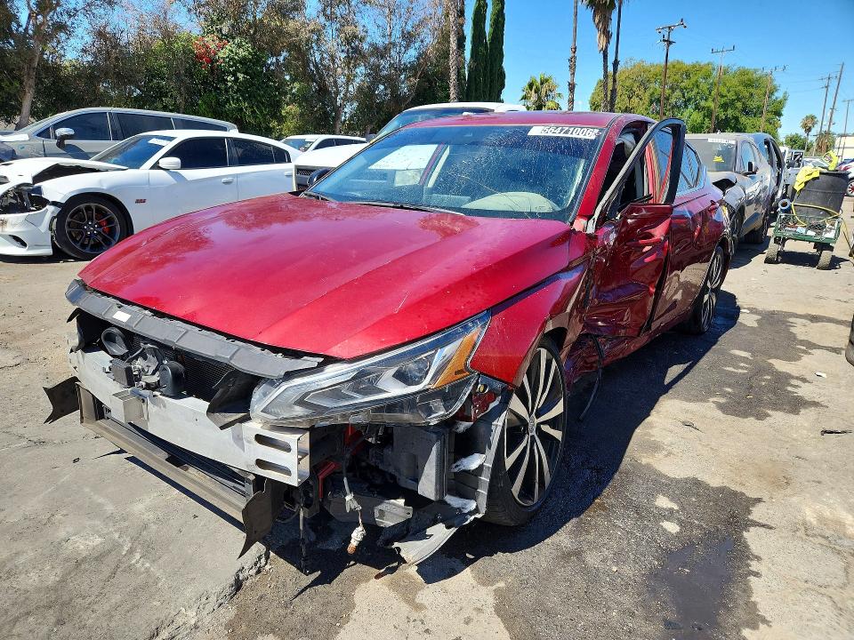 2020 Nissan Altima VIN 1N4BL4CV7LN320458 COPART salvage auction — SIDE, CA - CERTIFICATE OF TITLE, sold $575 on 2026-07-09 (photo 1)