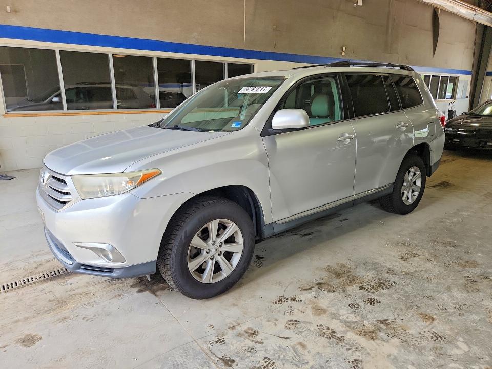 2012 Toyota Highlander VIN 5TDBK3EH3CS175170 COPART salvage auction — FRONT END, Va - Cert Of Title - Salvage, sold $3,500 on 2026-07-02 (photo 1)