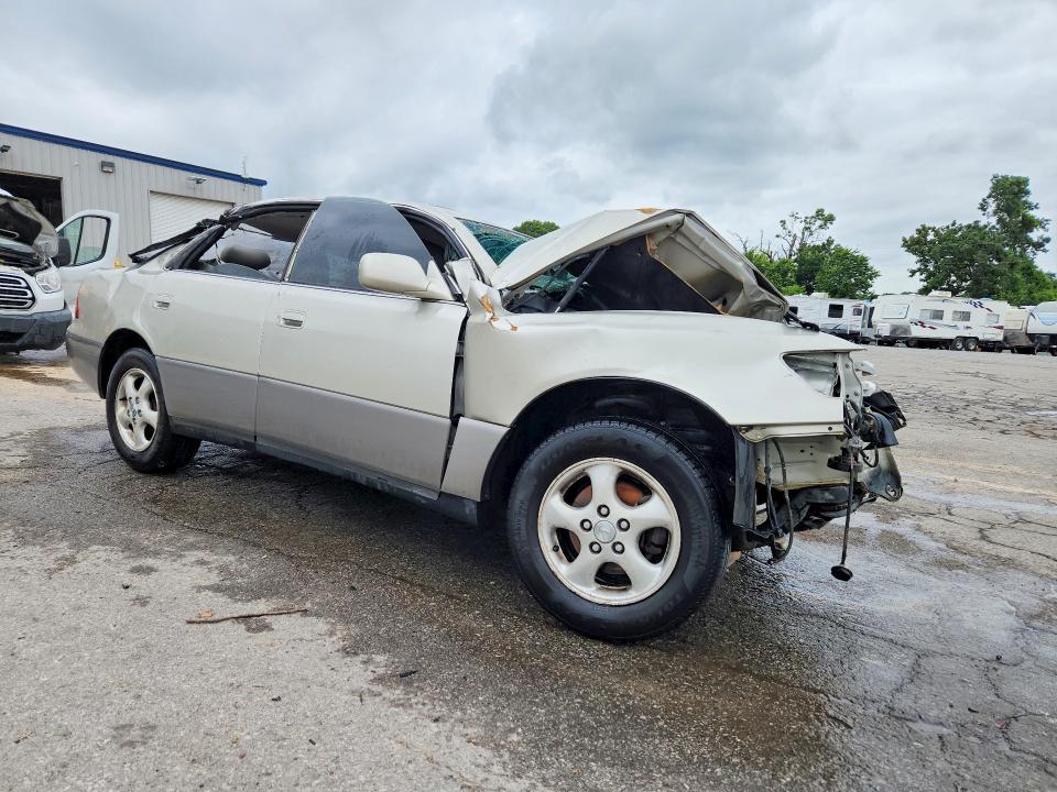 1997 Lexus ES VIN JT8BF22G4V0020755 COPART salvage auction — ROLLOVER, Mo - Junking Certificate, sold $125 on 2026-07-20 (photo 4)