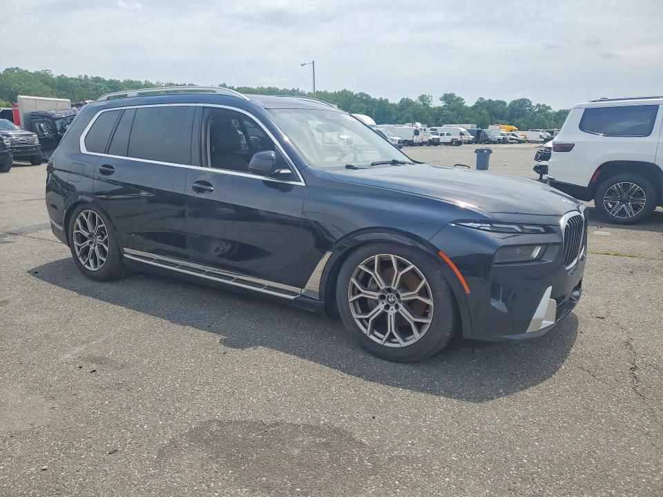 2024 BMW X7 VIN 5UX23EM00R9S28854 COPART salvage auction — SIDE, Il - Certificate Of Title, sold $47,000 on 2026-07-13 (photo 4)