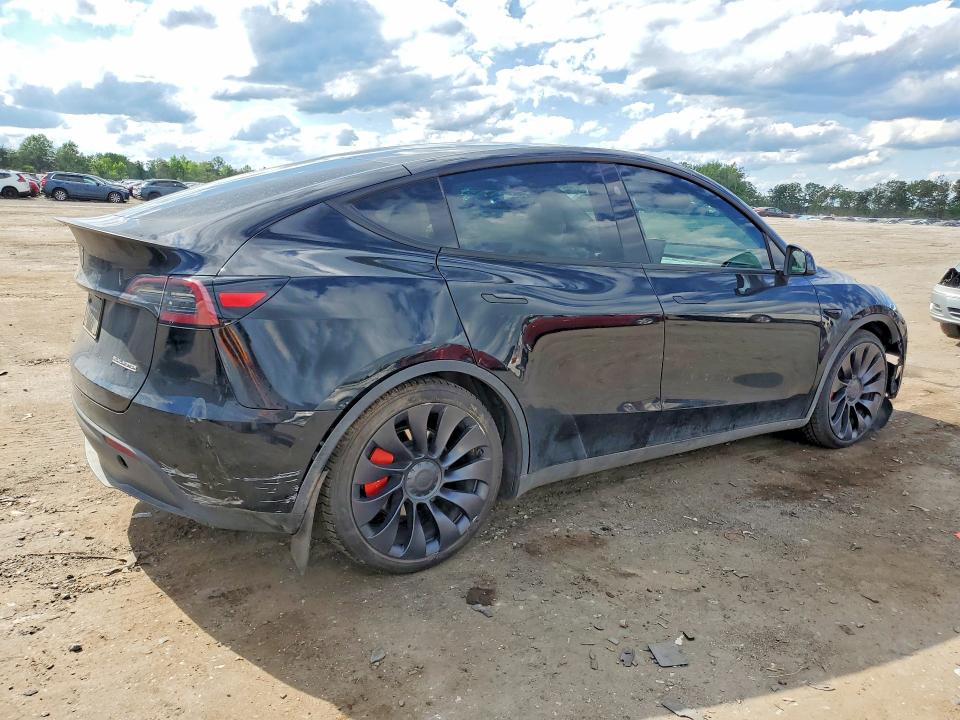 2025 Tesla Model y VIN 7SAYGDEF3SA343294 COPART salvage auction — FRONT END, Va - Cert Of Title - Salvage, sold $21,300 on 2026-07-22 (photo 3)