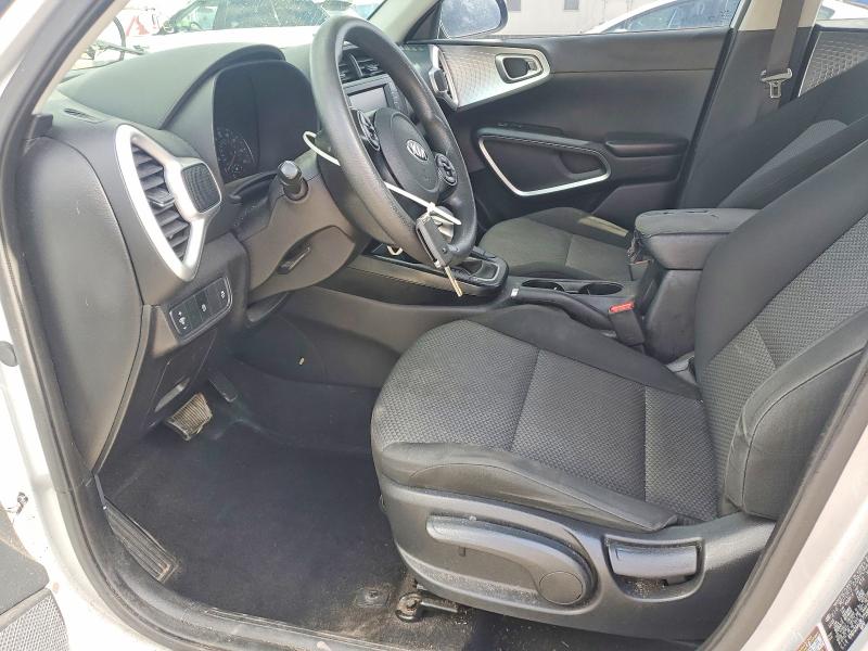 2020 Kia Soul VIN KNDJ23AU8L7718523 COPART salvage auction — MINOR DENT/SCRATCHES, FL - CERTIFICATE OF TITLE, sold $4,000 on 2026-07-07 (photo 7)
