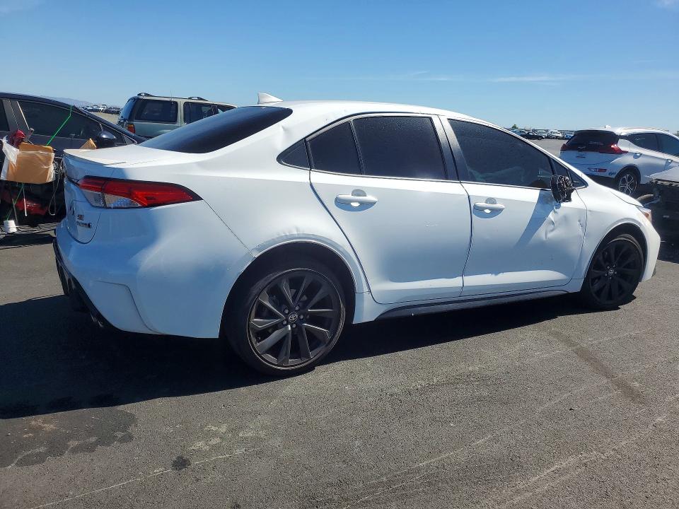 2024 Toyota Corolla VIN JTDBCMFE9R3049851 COPART salvage auction — ROLLOVER, CA - SALVAGE CERTIFICATE, sold $3,050 on 2026-07-20 (photo 3)