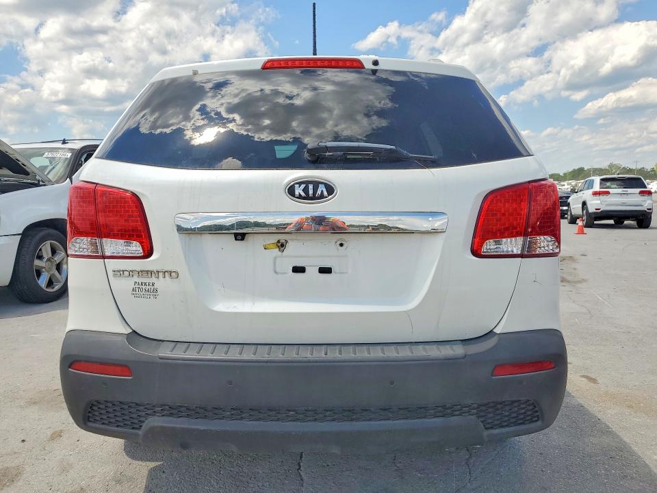 2012 Kia Sorento VIN 5XYKT3A66CG267890 COPART salvage auction — MINOR DENT/SCRATCHES, Tn - Certificate Of Title, sold $1,400 on 2026-07-06 (photo 6)