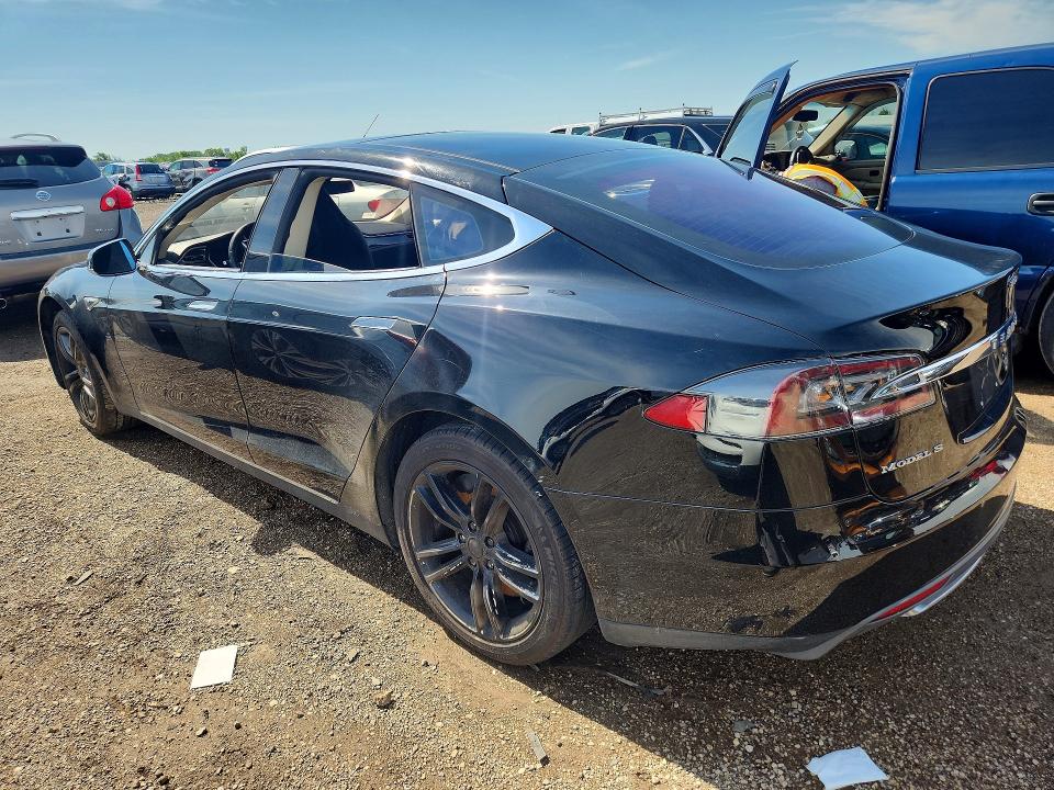 2015 Tesla Model s VIN 5YJSA1H18FF080201 COPART salvage auction — NORMAL WEAR, Il - Certificate Of Title, sold $3,500 on 2026-07-07 (photo 2)