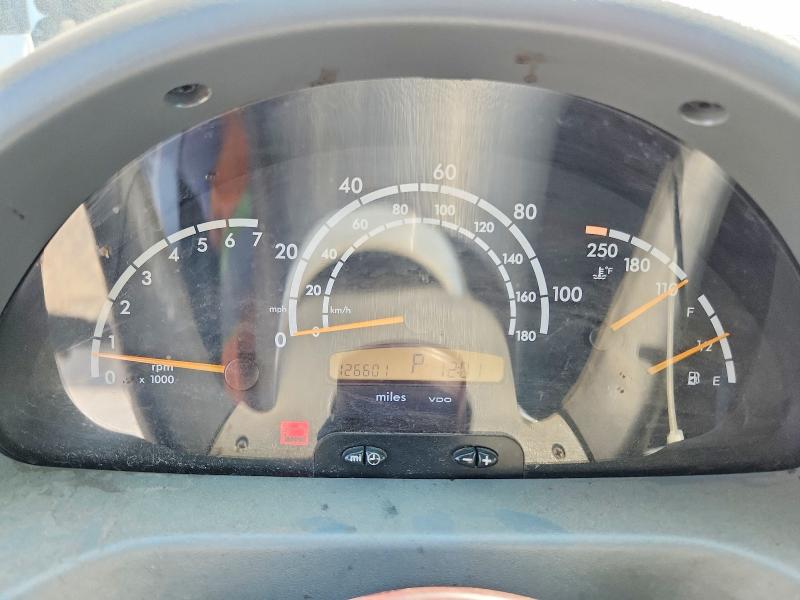 2005 Sprinter 2500 sprin VIN WD2PD144055772058 COPART salvage auction — MINOR DENT/SCRATCHES, CA - DIS/DLR/EXP ONLY CLEAN TITLE, sold $10,000 on 2026-08-17 (photo 9)