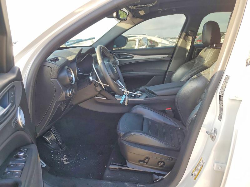 2018 Alfa romeo Stelvio VIN ZASFAKNN7J7B85784 COPART salvage auction — FRONT END, Tx - Salvage Vehicle Title, sold $1,200 on 2026-07-17 (photo 7)
