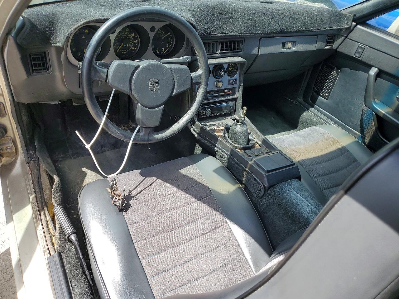 1984 Porsche 944 VIN WP0AA0944EN453698 COPART salvage auction — Front End, FL - CERT OF TITLE SLVG REBUILDABLE (P), sold $2,700 on 2026-07-01 (photo 8)
