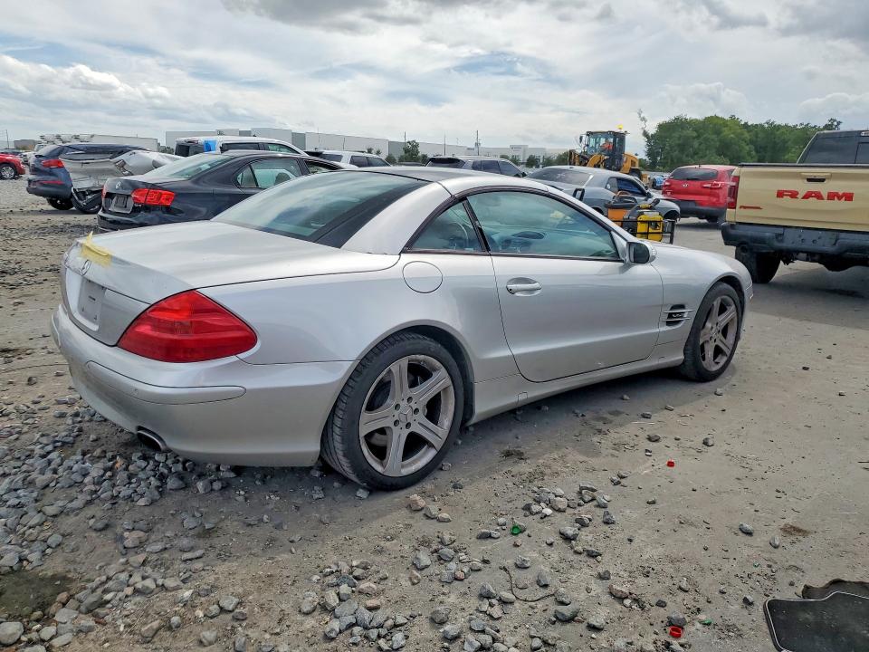 2004 Mercedes-benz Sl-class VIN WDBSK76FX4F067097 COPART salvage auction — MINOR DENT/SCRATCHES, Fl - Cert Of Title Slvg Rebuildable, sold $14,900 on 2026-07-13 (photo 3)