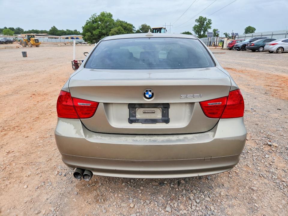 2009 BMW 3 series VIN WBAPH77529NL83910 COPART salvage auction — FRONT END, OK - CERT OF TITLE-SALVAGE, sold $400 on 2026-07-28 (photo 6)