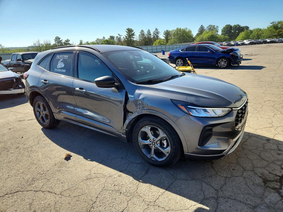 2023 Ford Escape VIN 1FMCU0MN1PUB10576 COPART salvage auction — SIDE, Pa - Certificate Of Salvage, sold $3,950 on 2026-07-02 (photo 4)