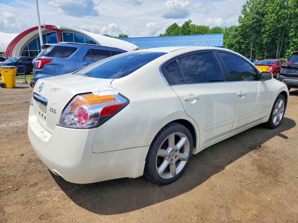 2011 Nissan Altima VIN 1N4AL2AP2BN486356 COPART salvage auction — REAR END, CT - CERT OF TITLE-SALVAGE, sold $475 on 2026-07-02 (photo 3)