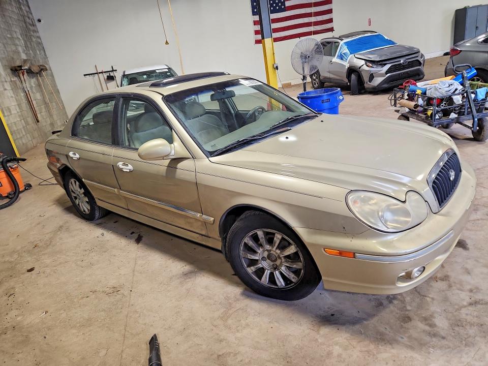 2002 Hyundai Sonata VIN KMHWF35H62A661808 COPART salvage auction — REAR END, Pa - Certificate Of Salvage, sold $425 on 2026-07-13 (photo 4)