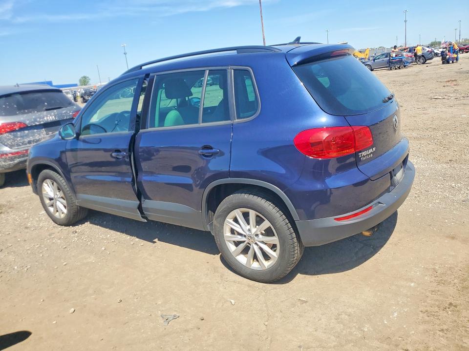 2015 Volkswagen VIN WVGBV7AX8FW542415 COPART salvage auction — MINOR DENT/SCRATCHES, Oh - Dealer Only Clean Title, sold $500 on 2026-07-10 (photo 2)