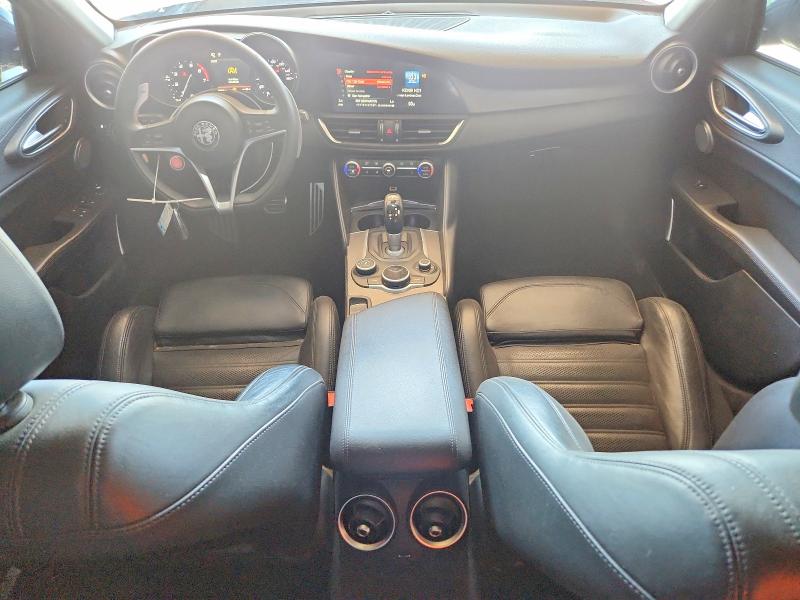 2018 Alfa romeo Giulia VIN ZARFAECN8J7595755 COPART salvage auction — MINOR DENT/SCRATCHES, NJ - CERT OF TITLE-SALVAGE, sold $1,400 on 2026-08-03 (photo 8)