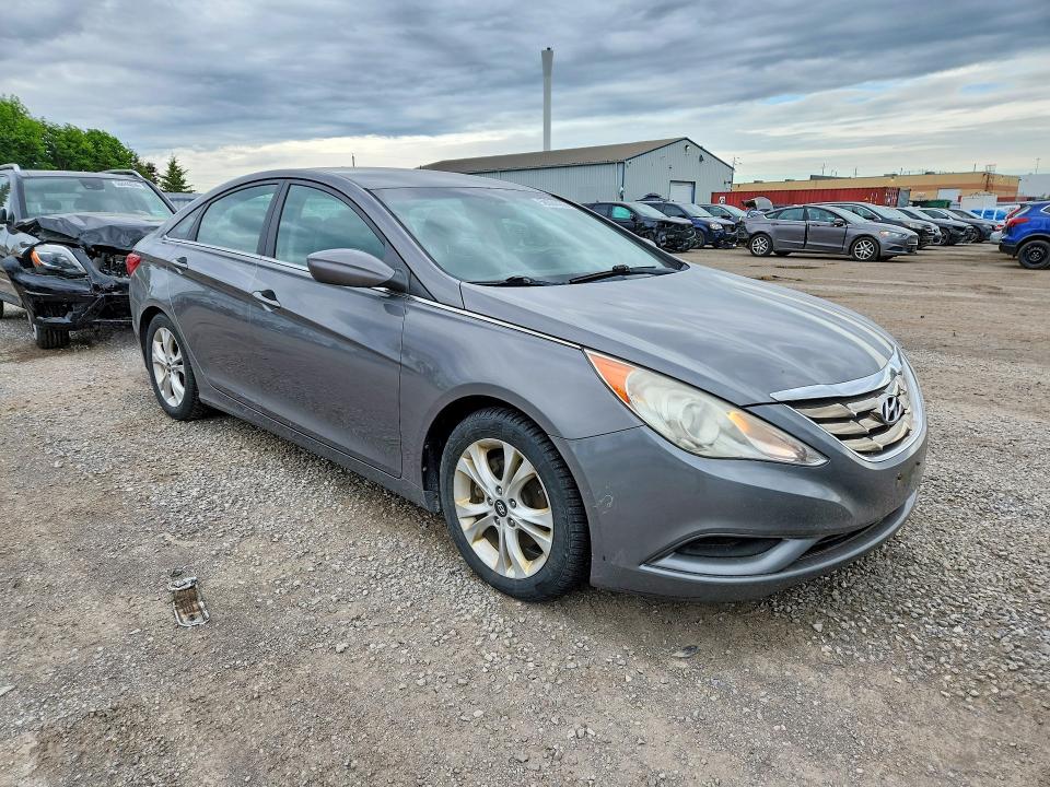 2011 Hyundai Sonata VIN 5NPEB4AC0BH086366 COPART salvage auction — UNDERCARRIAGE, ON - PERMIT NO BRAND - UNFIT, sold $825 on 2026-07-09 (photo 4)