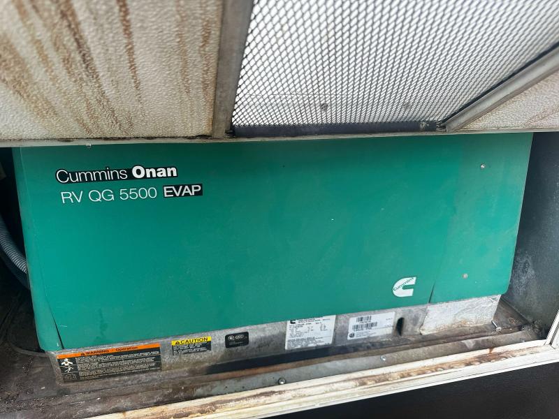 2015 Keystone Keystone VIN 4YDT30328FF815535 COPART salvage auction — MINOR DENT/SCRATCHES, AR - CERTIFICATE OF TITLE (P), sold $8,500 on 2026-07-07 (photo 8)