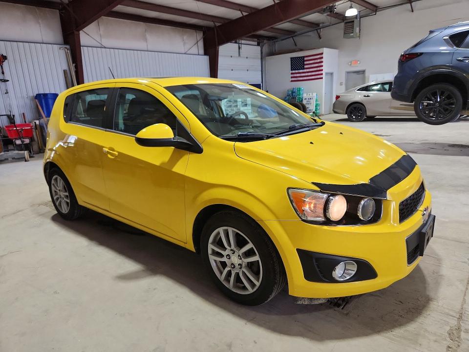 2015 Chevrolet VIN 1G1JC6SH4F4181924 COPART salvage auction — MINOR DENT/SCRATCHES, Pa - Cert Of Title (P), sold $1,450 on 2026-07-02 (photo 4)