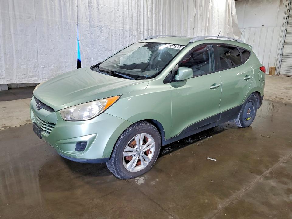 2011 Hyundai Tucson VIN KM8JU3AC3BU192122 COPART salvage auction — NORMAL WEAR, Va - Certificate Of Title, sold $200 on 2026-07-28 (photo 1)