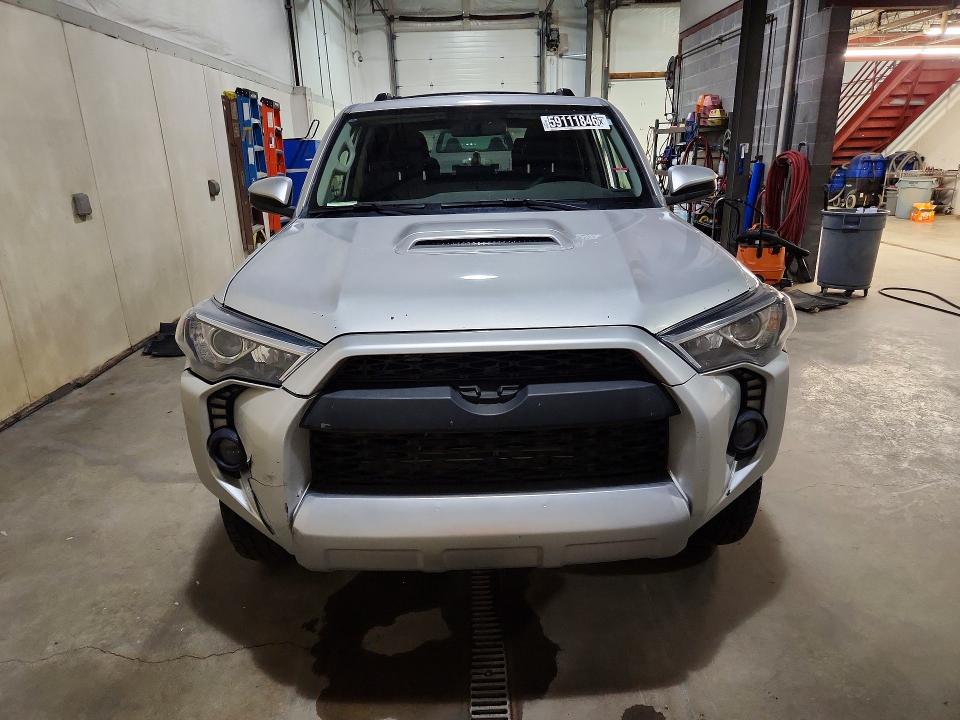 2018 Toyota 4runner VIN JTEBU5JR4J5604237 COPART salvage auction — NORMAL WEAR, AK - CERTIFICATE OF VEHICLE TITLE, sold $15,100 on 2026-07-21 (photo 5)