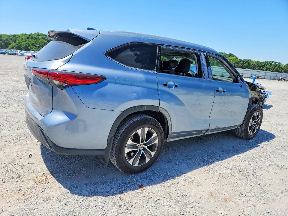 2022 Toyota Highlander VIN 5TDGZRBH9NS196732 COPART salvage auction — FRONT END, Nc - Salvage Certificate Of Title, sold $2,100 on 2026-07-29 (photo 3)