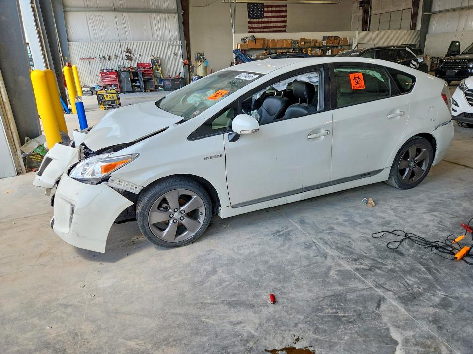 2015 Toyota Prius VIN JTDKN3DU8F0397507 COPART salvage auction — FRONT END, NE - CERT OF TITLE-SALVAGE, sold $425 on 2026-07-28 (photo 1)