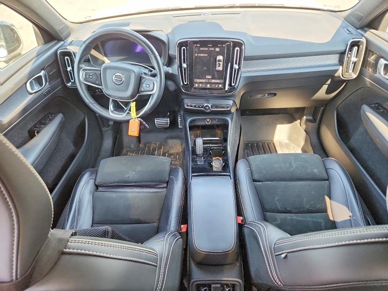 2022 Volvo Xc40 VIN YV4ED3UB4N2692361 COPART salvage auction — UNDERCARRIAGE, Sc - Salvage Title, sold $12,900 on 2026-07-15 (photo 8)