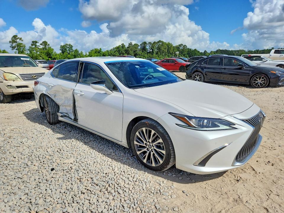 2019 Lexus ES VIN 58ABZ1B16KU039041 COPART salvage auction — SIDE, Tx - Certificate Of Title, sold $15,600 on 2026-07-31 (photo 4)