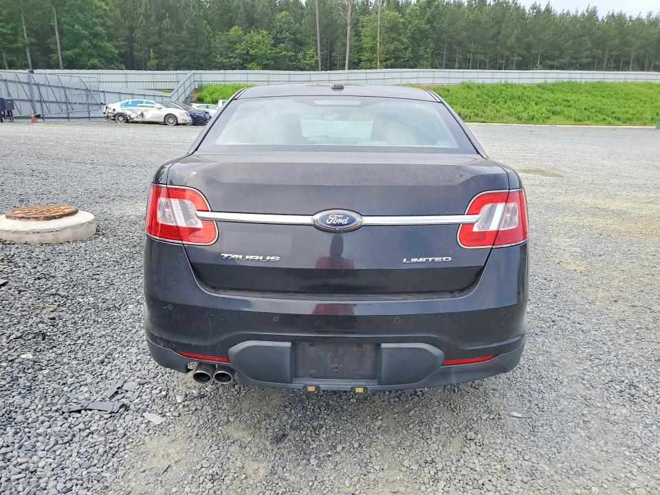 2011 Ford Taurus VIN 1FAHP2FW1BG137115 COPART salvage auction — SIDE, Nc - Dealer Only Clean Title, sold $300 on 2026-07-09 (photo 6)
