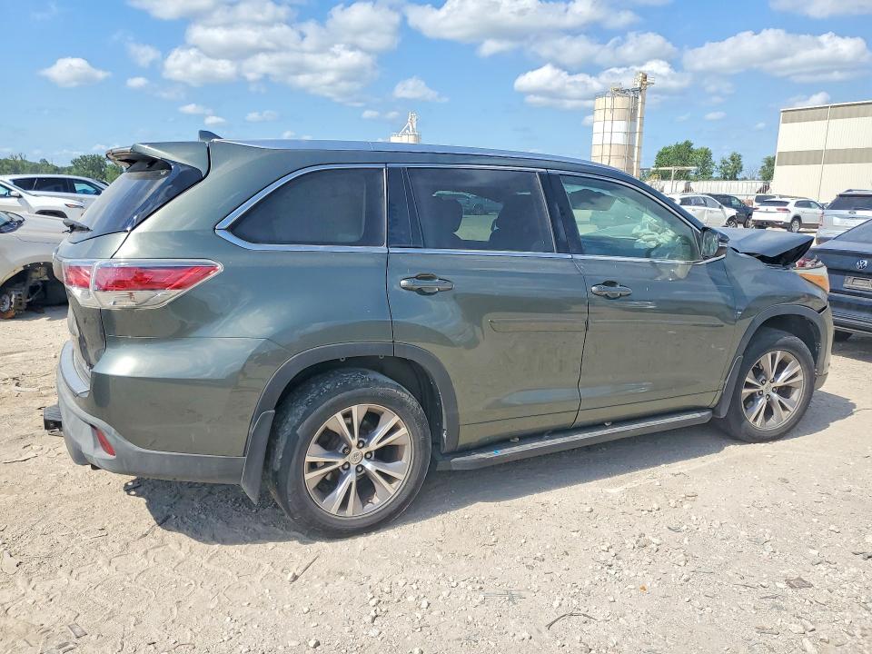 2015 Toyota Highlander VIN 5TDJKRFH9FS122216 COPART salvage auction — FRONT END, KS - CERT OF TITLE-SALVAGE, sold $125 on 2026-07-28 (photo 3)