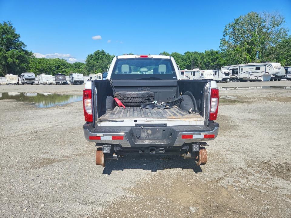 2021 Ford F-350 super duty VIN 1FT7W3B66MED48328 COPART salvage auction — NORMAL WEAR, Sc - Certificate Of Title, sold $3,950 on 2026-07-08 (photo 6)
