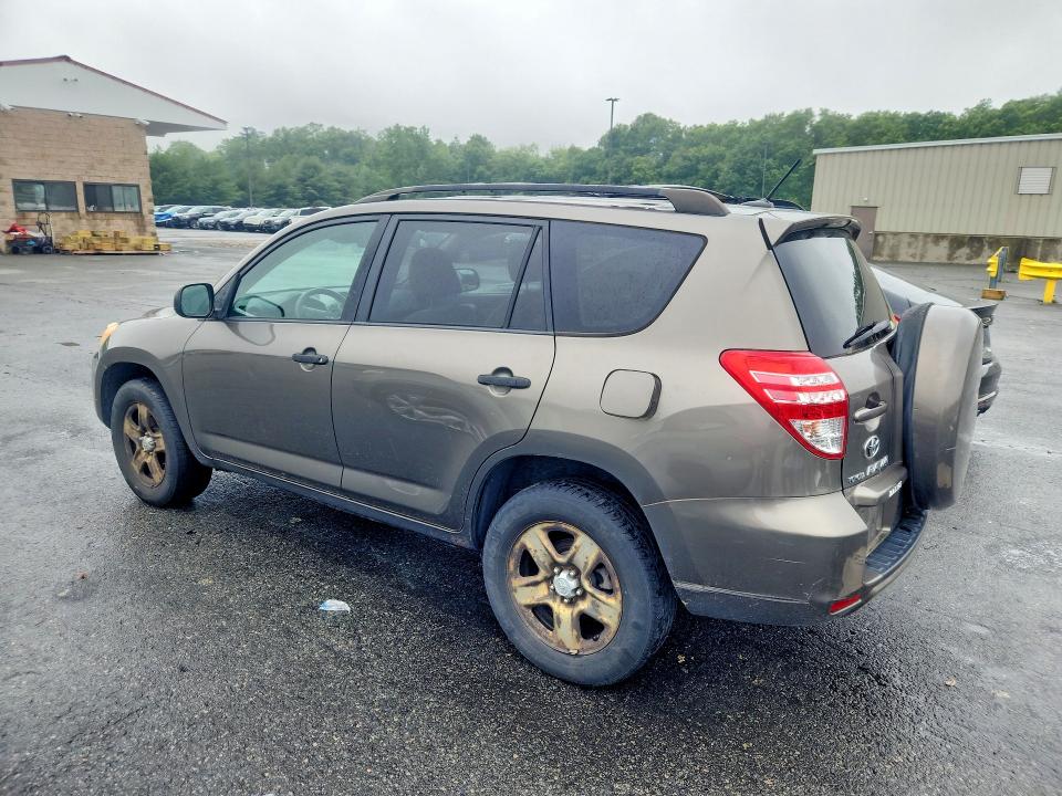 2010 Toyota Rav4 VIN JTMBF4DV8AD036372 COPART salvage auction — MECHANICAL, RI - CERTIFICATE OF TITLE, sold $900 on 2026-07-07 (photo 2)