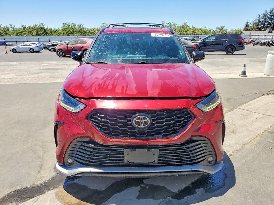 2022 Toyota Highlander VIN 5TDJZRBH1NS248375 COPART salvage auction — MINOR DENT/SCRATCHES, CA - CERTIFICATE OF TITLE, sold $16,300 on 2026-07-21 (photo 5)